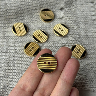 Пуговицы Sandra, Полоса, размер 32 (63508-32-Col.1, Золото)