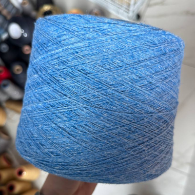 Бобина Landasa (50% беби кашемир, 50% лен), 650 м. (Gullfoss, Голубой лед)