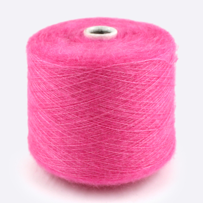 Бобина Silkid (70% кидмохер, 30% шелк), 850 м. (39, Барби Ольга)