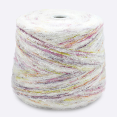 Бобина Giada (20% кидмохер, 68% Пэ, 12% Па), 220 м. (1813, Ягоды со сливками)