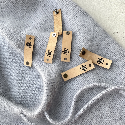 Бирка Снежинка с кнопкой Кожа (Бежевый)