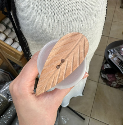 Пуговицы Sandra, размер 105 (1455Y-105-EUCALYPTUS, Эвкалипт натуральный)