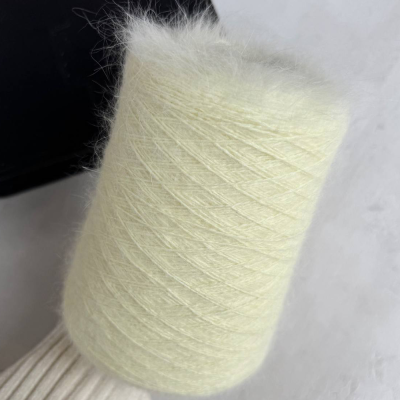 Бобина ангора 90 BELANGOR FRANCE (90% ангора, 10% ПА), 650 м. (Лимонная птичка, Lemon)