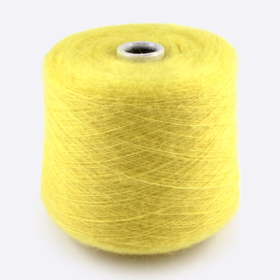 Бобина Silkid (70% кидмохер, 30% шелк), 850 м. (38, Ультра неон)