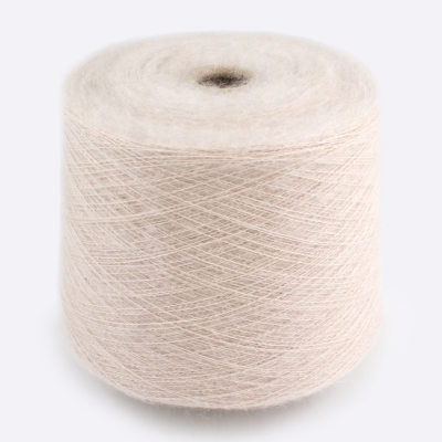 Бобина KIDSILK (70% кидмохер, 30% шелк), 900 м. (6007, Нюд)