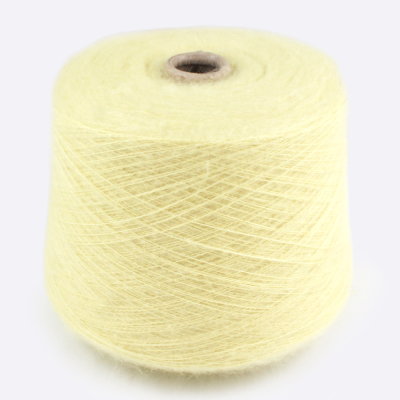 Бобина KIDSILK (70% кидмохер, 30% шелк), 900 м. (7118, Канарейка)