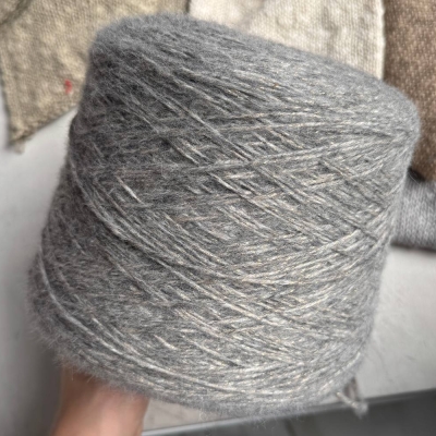 Бобина Gem 2200 (40% хлопок, 24% альпака, 11% вискоза, 18% Па, 7% Пм), 220 м. (802101)