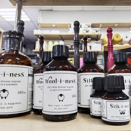 Средство для стирки шерсти INTERVALL "WOOl I NESS"