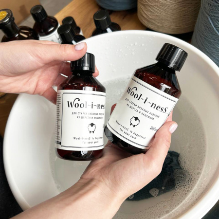 Средство для стирки шерсти INTERVALL "WOOl I NESS"