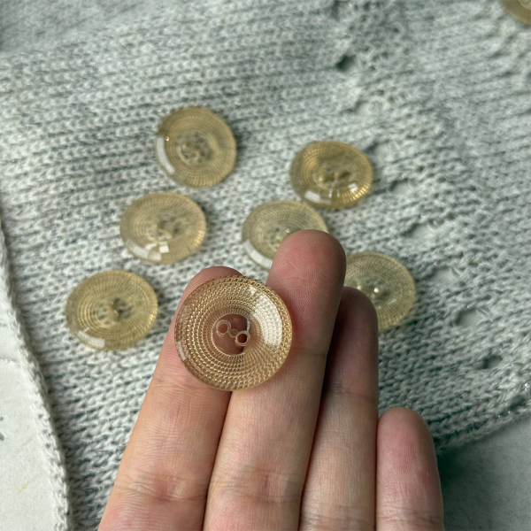 Пуговицы Sandra, размер 36