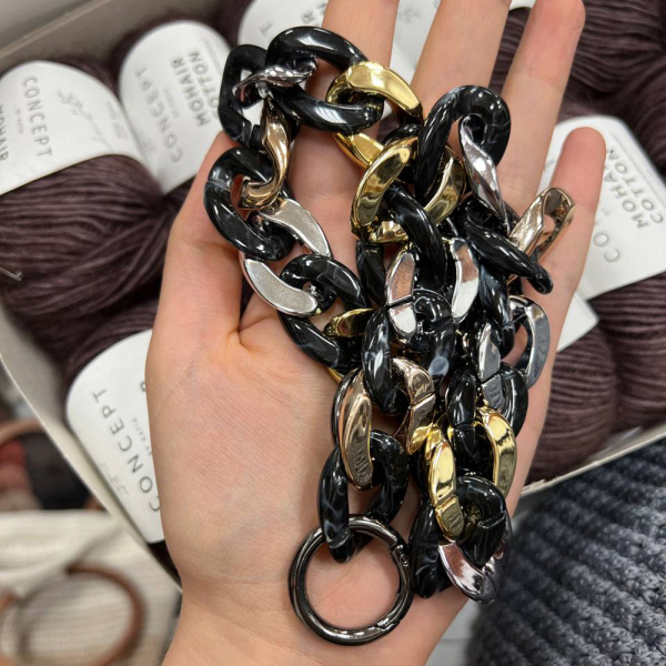 Цепь крупная, 50 см с карабинами