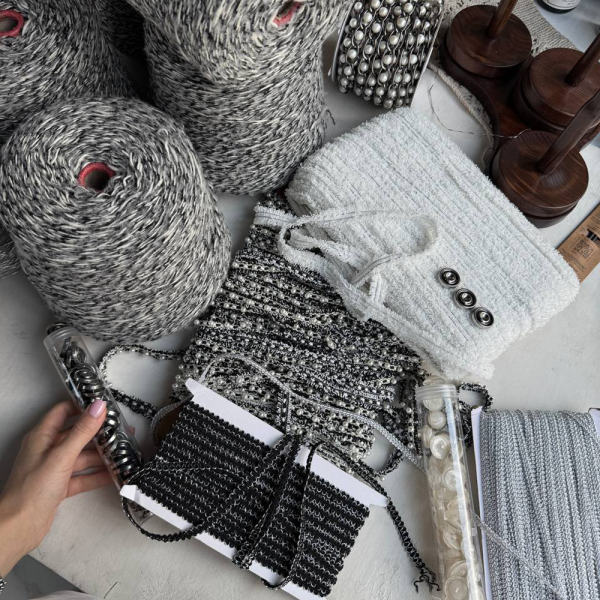 Украшение Chanel НА МЕТРАЖ