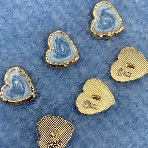 Пуговица CHANEL SS Сердце 23 мм