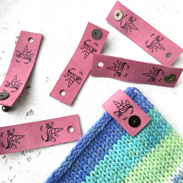 Бирка Единорог с кнопкой Кожа