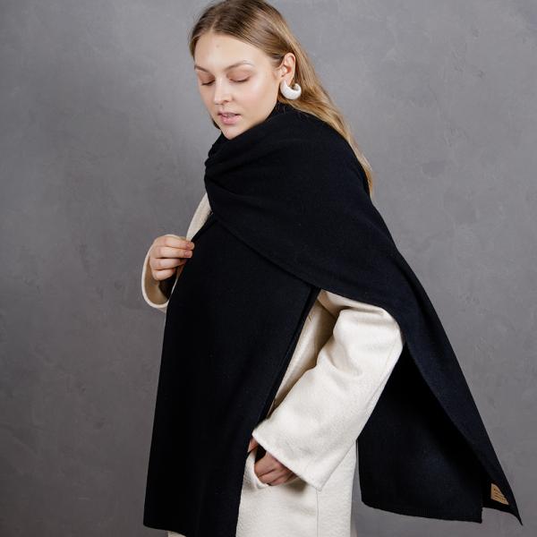Кашемировый палантин by WoolDom, Блек Опиум